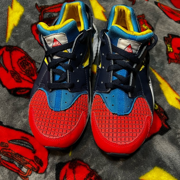 Boys size 2 shoe bundle - Picture 7 of 7